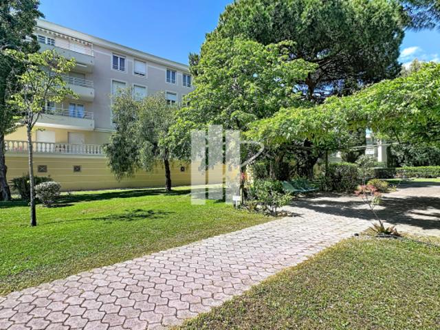 au calme t3 de 77m2 avec garage et parking