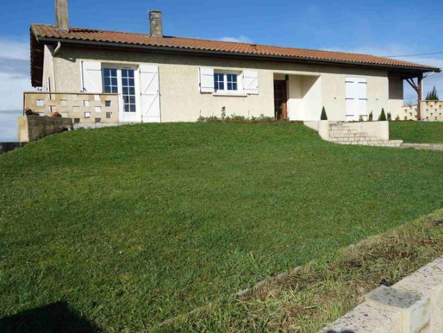 Au calme dans un hameau avec les commerces à 3mn