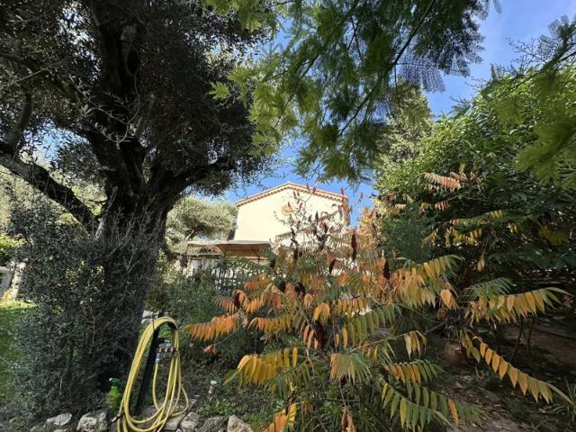 Au calme, Indépendante avec Jardin clos