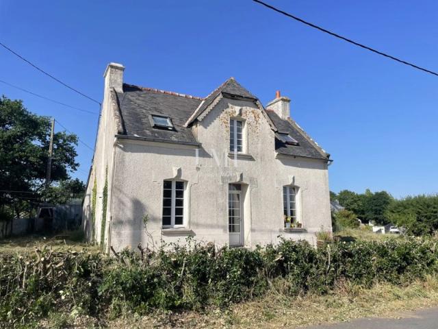 AU CALME MAISON EN PIERRES PROCHE RIA