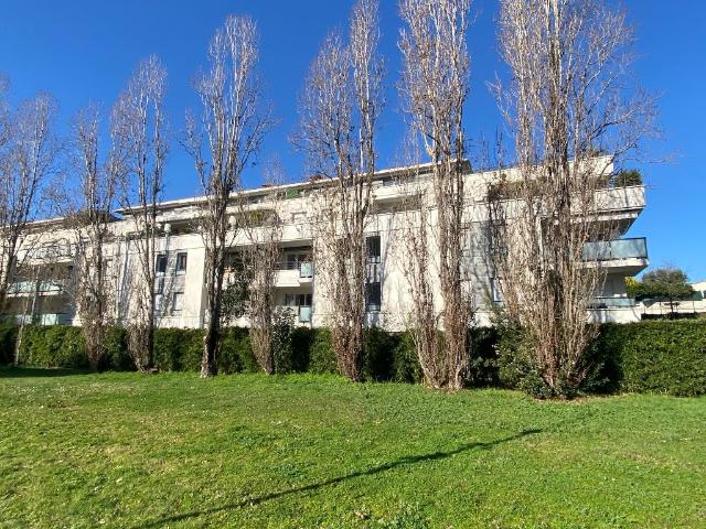 AU CALME PROCHE MARINA RESIDENCE RECENTE PARKING BON ÉTAT GÉNÉRAL