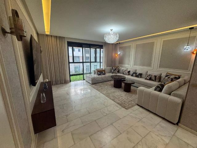 Au CFC Appartement Neuf meublé à louer – 2 façades