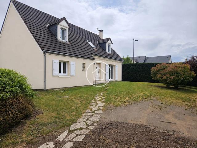 Au coeur de Vineuil, venez découvrir cette maison familiale