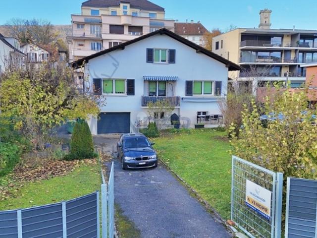Au coeur de la ville dans un quartier résidentiel en zone MC6