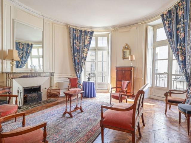 Au coeur de l'hyper centre, appartement ancien à rénover