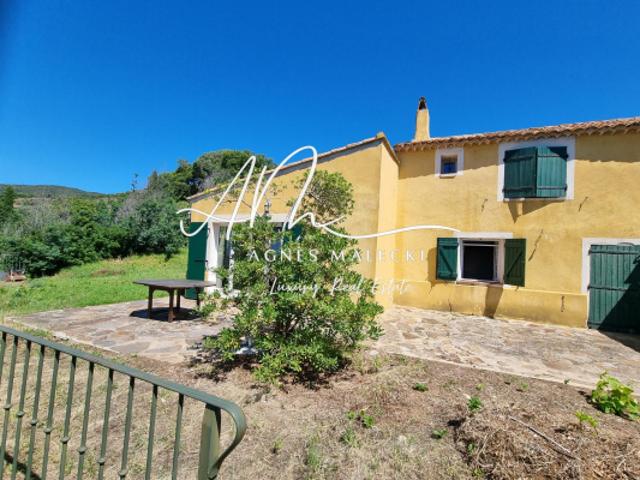Au Coeur du Village Villa à rénover !