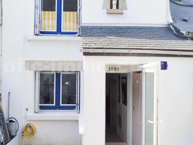 AU COEUR DU BOURG CHARMANTE MAISON TYPIQUE