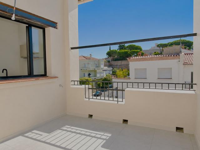 AU DERNIER ETAGE, UN APPARTEMENT T3, AVEC TERRASSE