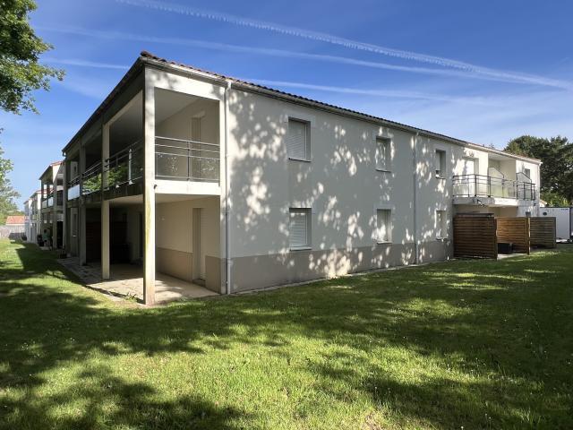 T3 64,5 m2 dernier étage avec balcon 15 m2 et parking Le Poiré sur Vie