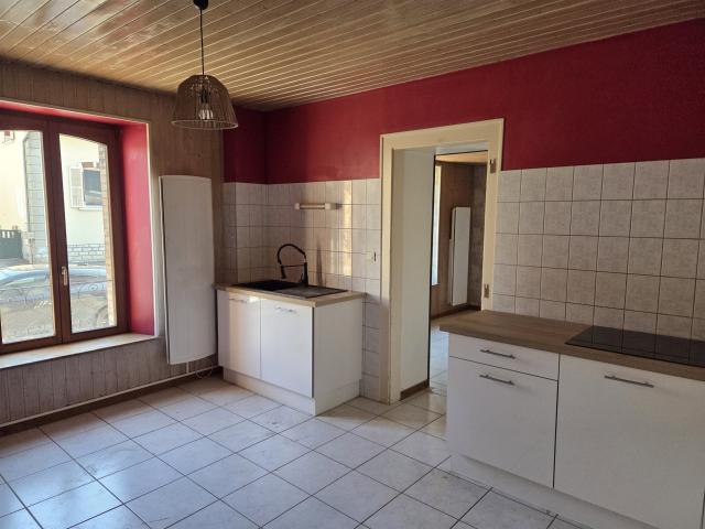 Au rez de chaussée appartement de type 3, 72m2 habitable Cav. 72m² Pontarlier