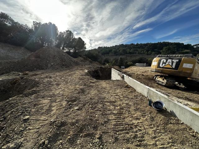 terrain 2150m2 + un PC villa de 190 m2. Libre constructeur