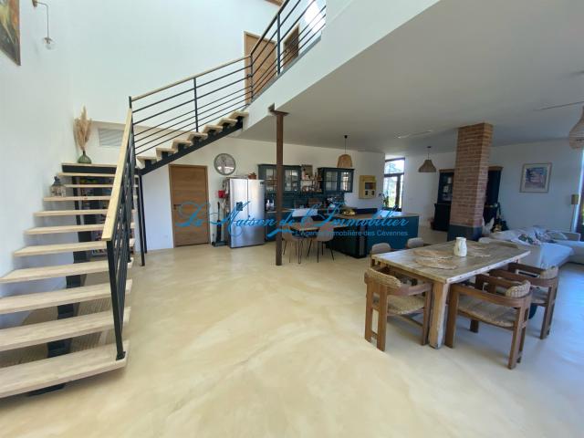 Au sud d'Anduze, Authentique grange en pierres de caractère. 210m² Canaules et Argentières
