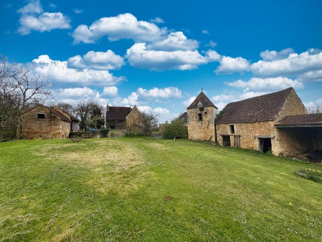 Au sud de Sarlat, en position dominante et à 5 minutes des c. 106m² Sarlat la Canéda