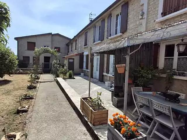 Aunac sur Charente 16460 Achat / Vente maison 14 pièces t14