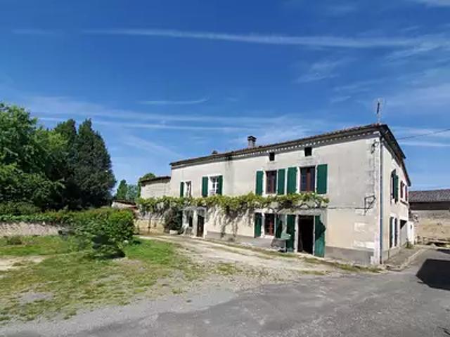 Aunac sur Charente 16460 Achat / Vente maison 8 pièces t8