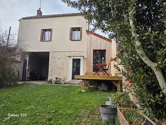 Auneau Bleury Saint Symphorien 28700 Achat / Vente maison 4 pièces t4 au dernier étage terrasse