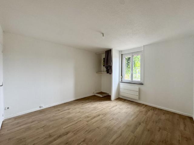 AUNEUIL APPARTEMENT F3