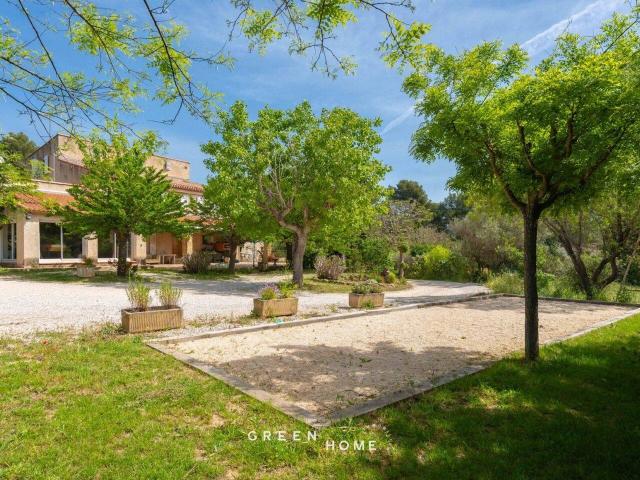 Aubagne LA THUILIÈRE Maison 8 pièces