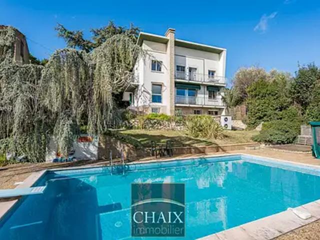 Aubagne 13400 Achat / Vente maison 8 pièces t8