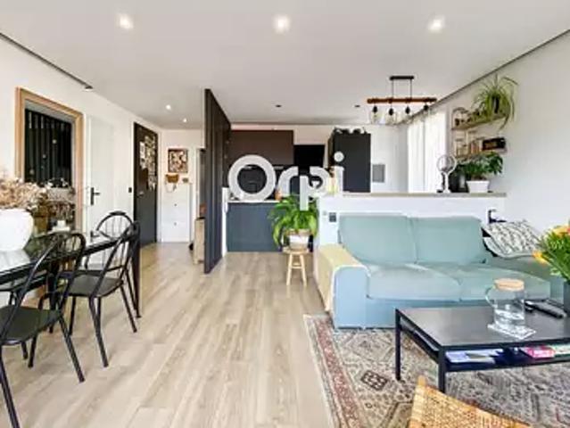 Aubagne 13400 Achat / Vente appartement 3 pièces t3 cave balcon