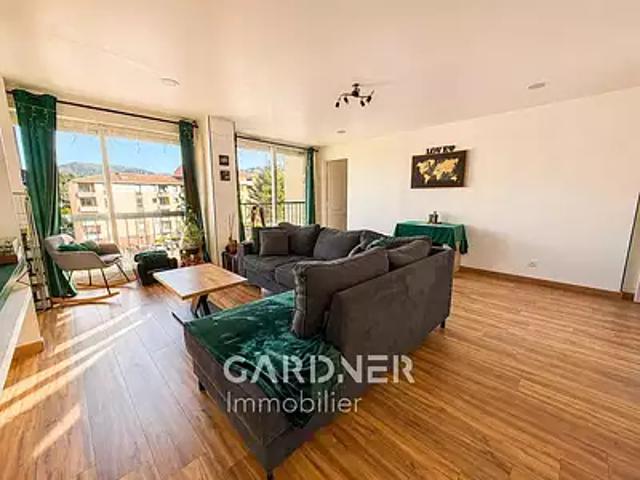 Aubagne 13400 Achat / Vente appartement 4 pièces t4