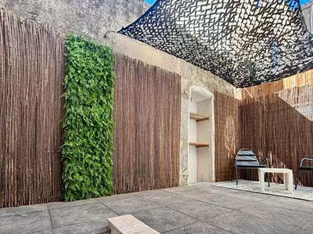 Aubagne 13400 Location appartement 1 pièce t1 terrasse