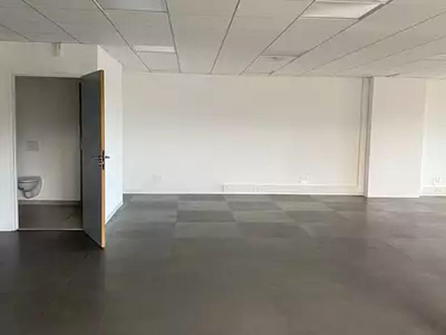 Aubagne 13400 Location divers au dernier étage