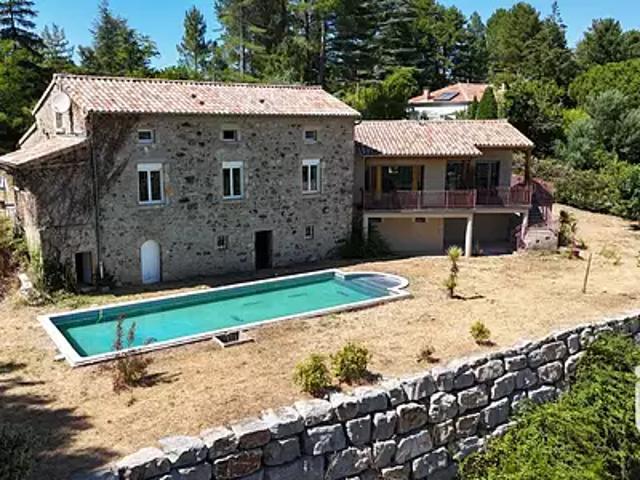 Aubenas 07200 Achat / Vente maison 7 pièces t7