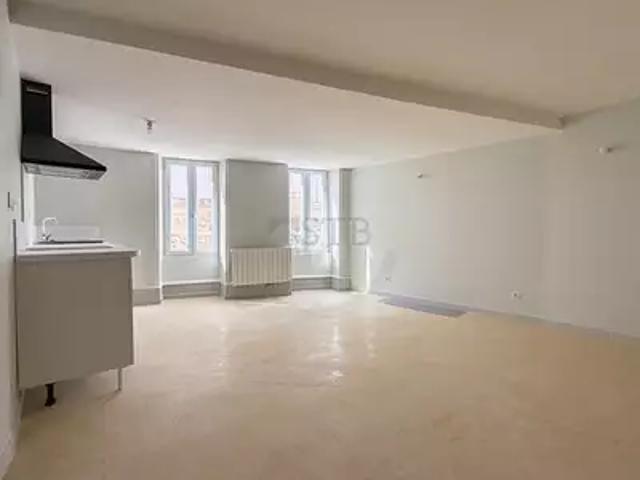 Aubenas 07200 Location appartement 2 pièces t2 au dernier étage