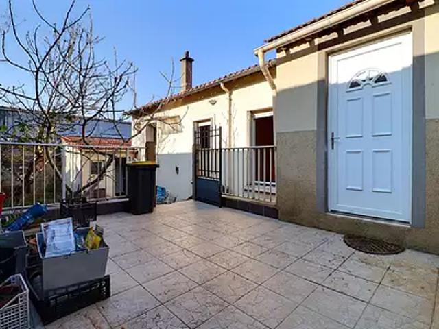 Aubervilliers 93300 Achat / Vente maison 5 pièces t5 au dernier étage cave