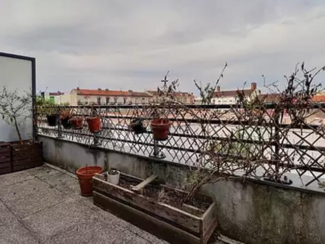 Aubervilliers 93300 Achat / Vente appartement 4 pièces t4 au dernier étage terrasse