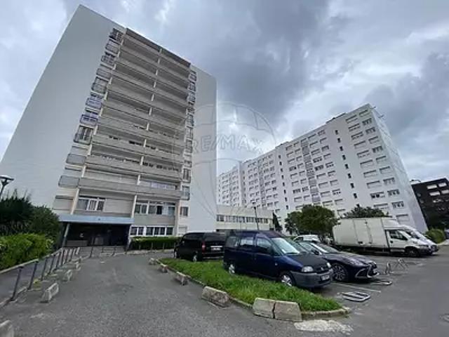 Aubervilliers 93300 Location parking