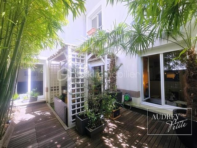 Aubervilliers/T2 49 m²/TERRASSE XXL de 18 m²