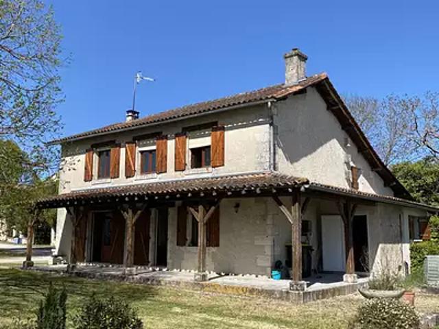 Aubeterre sur Dronne 16390 Achat / Vente maison 7 pièces t7
