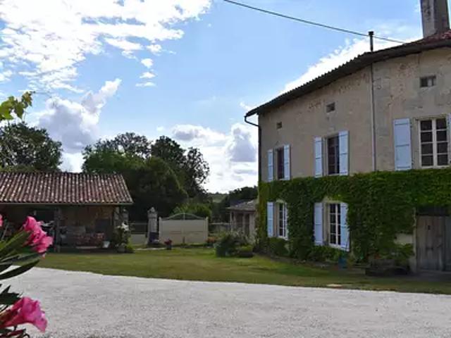 Aubeterre sur Dronne 16390 Achat / Vente maison