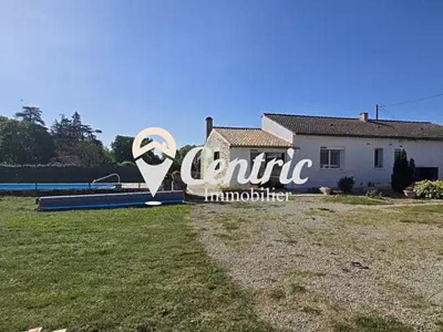 Aubigny 79390 Achat / Vente maison 4 pièces t4 piscine