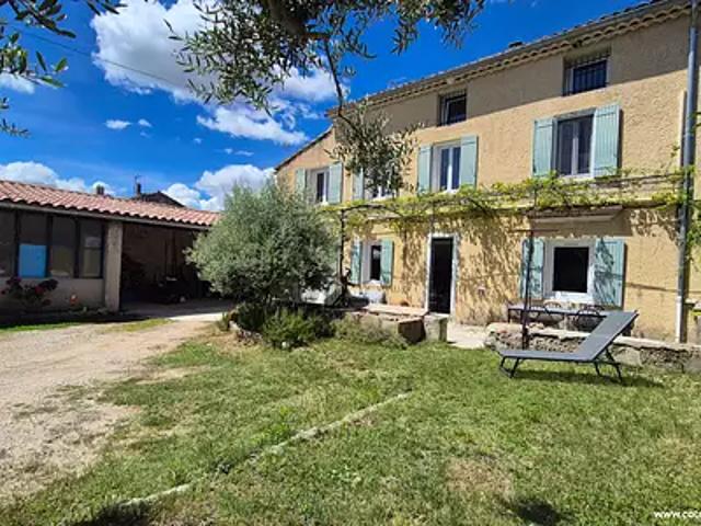 Aubignan 84810 Achat / Vente maison 7 pièces t7 au dernier étage