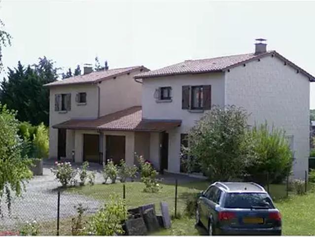 Aubière 63170 Location appartement 5 pièces t5 au dernier étage
