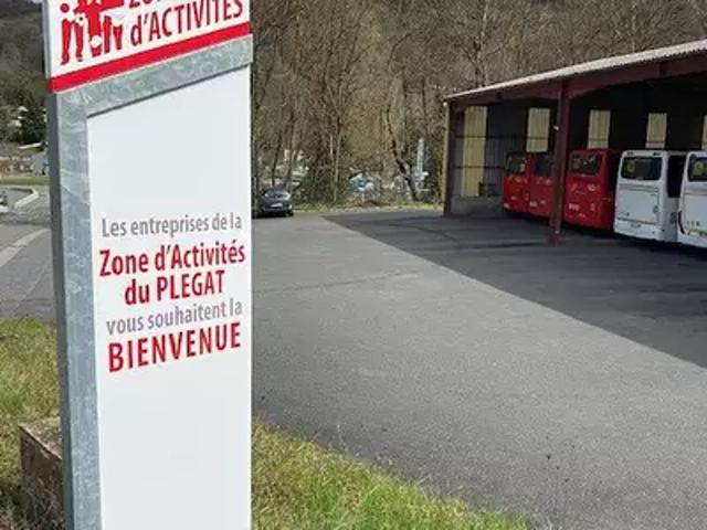 Aubin 12110 Achat / Vente divers 8 pièces