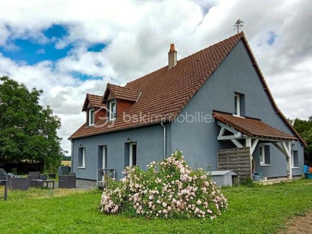 Aude ROYER by BSK IMMOBILIER vous propose à BEAUMONT LOUESTAULT
