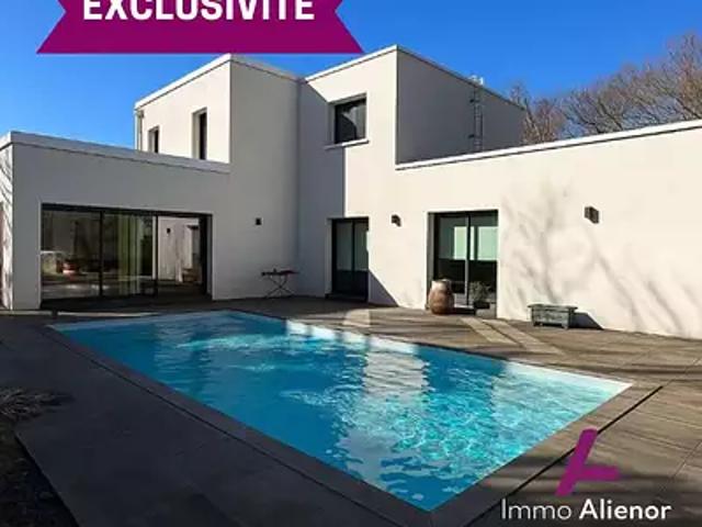 Audenge 33980 Achat / Vente maison 6 pièces t6 piscine terrasse