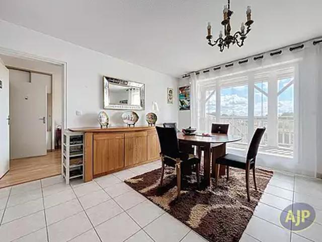 Audenge 33980 Achat / Vente appartement 4 pièces t4 au dernier étage terrasse