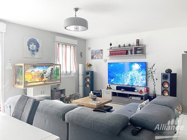 A VENDRE APPARTEMENT DUPLEX T3 AVEC TERRASSE, GARAGE ET PLACE DE PARKING PRIVATIVE
