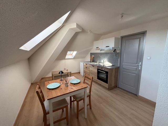 AUDINCOURT APPARTEMENT TYPE F2 MEUBLÉ
