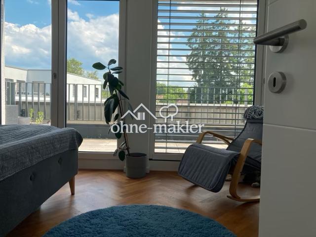 August Provisionsfrei! Stadthaus 5 Zi 2 Bäder, 2 Dachterrassen, 2 TG – Energie A, Bezug Dez