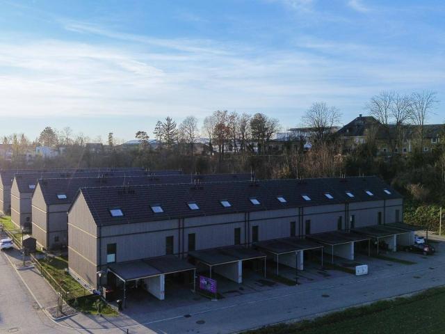 AUGARTEN* förderungswürdiges Reihenhaus mit 4 Zimmer Terrasse und Garten Holzriegelbauweise