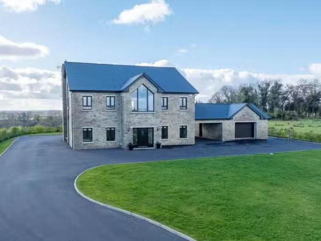Aughterra, Crosserlough, Kilnaleck, Co. Cavan, A82HC80 is for.