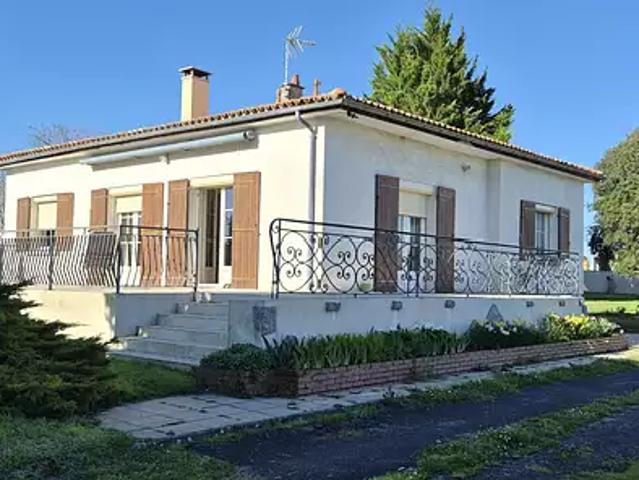 Aulnay 17470 Achat / Vente maison 6 pièces t6 terrasse parking