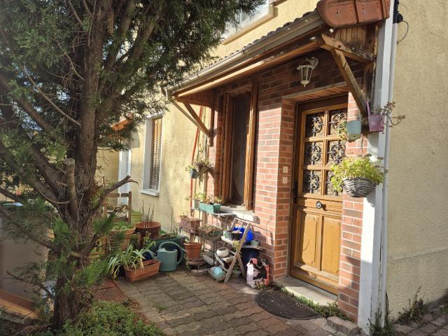 Aulnay Sous Bois APPARTEMENT + GARAGE + JARDIN