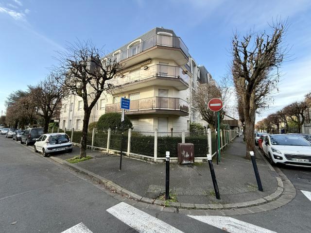 AULNAY SOUS BOIS CENTRE SUD PLACE ABRIOUX
